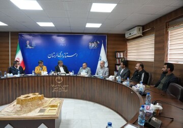 احداث پل مجاور رودخانه خرم‌آباد برای بهبود دسترسی به «فلک‌الافلاک»