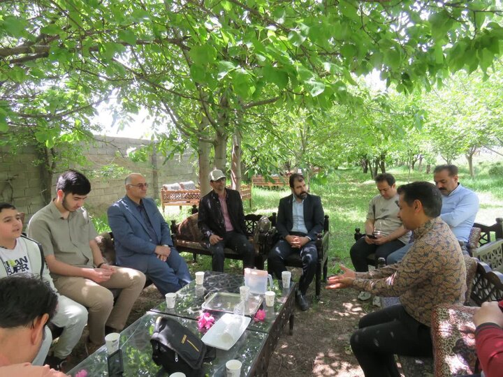 آغاز آئین گلاب‌گیری در بروجرد