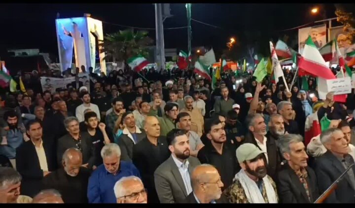 کوهدشتی‌ها: «شکسته شد هیمنه آمریکا، باهمت سپاه و ارتش ما»