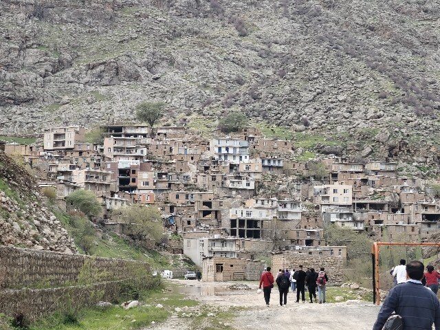 روستای دیوزناو؛ تماشای شکوه بهار در کنار رودخانه‌ای همیشه جاری
