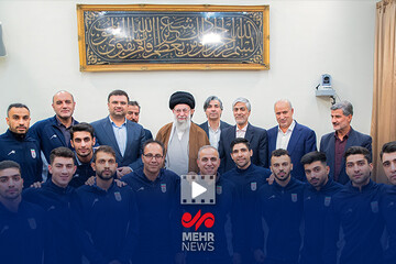 ماجرای عکس دسته جمعی تیم ملی فوتسال با رهبر شهید انقلاب