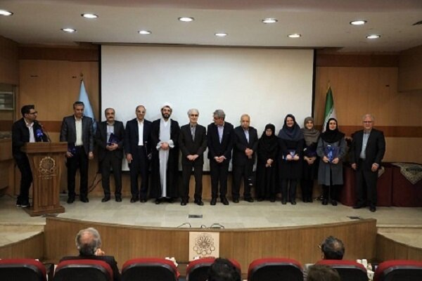 سرآمدان آموزشی دانشگاه صنعتی امیرکبیر معرفی شدند سرآمدان آموزشی دانشگاه صنعتی امیرکبیر معرفی شدند