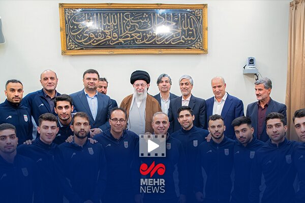 ماجرای عکس دسته جمعی تیم ملی فوتسال با رهبر شهید انقلاب