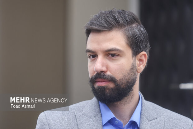 آغاز طرح پایش سلامت مناطق کم برخوردار با سامانه پرتابل نبض هوشمند سلامت