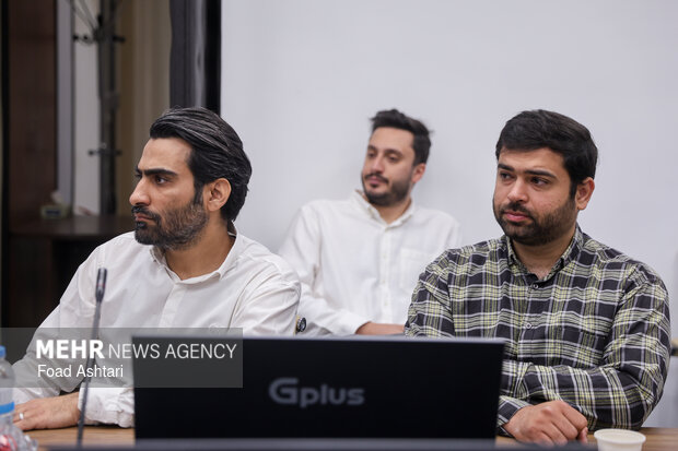 آغاز طرح پایش سلامت مناطق کم برخوردار با سامانه پرتابل نبض هوشمند سلامت