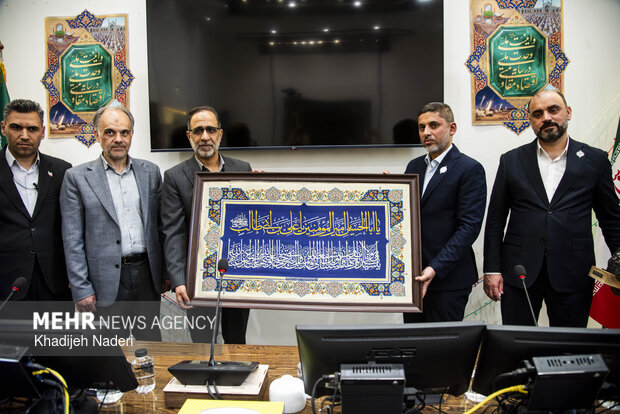 حضورتولیت آستان مقدس علوی در اصفهان