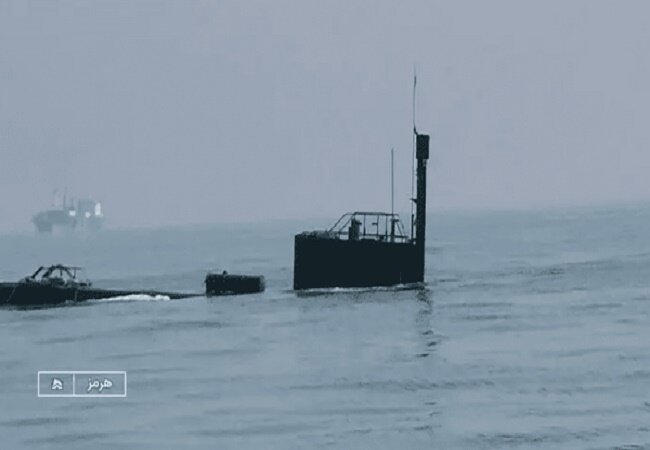 Army submarines monitor, intercept vessels in Hormuz Strait