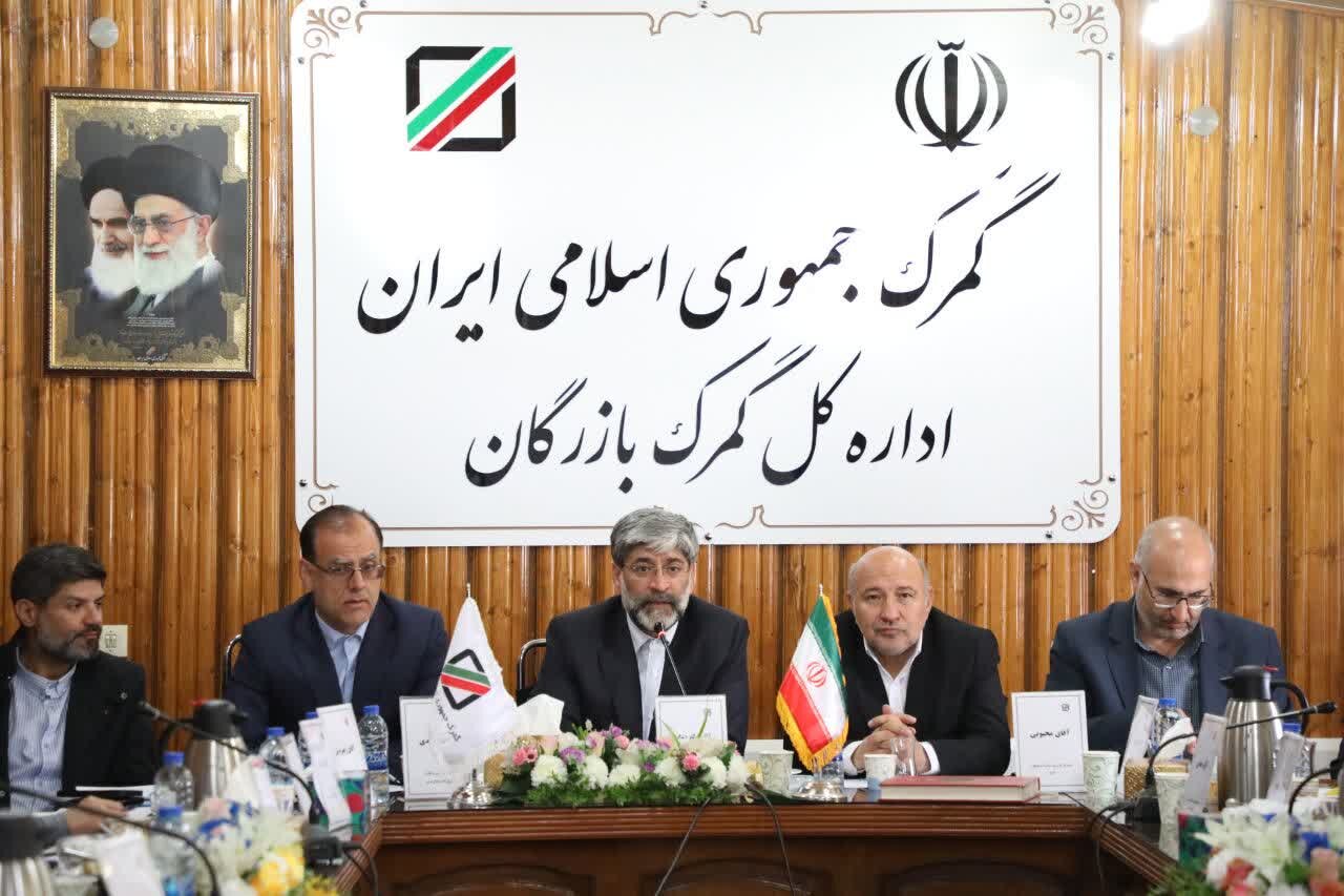 عتباتی:۳۵۰۰ تن کالا در مدت جنگ رمضان از گمرک بازرگان وارد کشور شده است