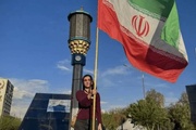 پرچمی که تاریخ را لمس کرد؛ لحظه‌ای از ایستادگی ملت