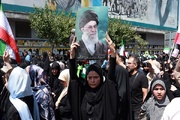 VIDEO: Iranians show unwavering support for Leader