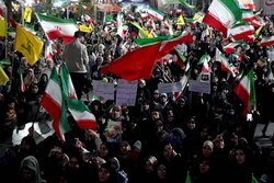 همه اقشار استان سمنان، پای کار نظام