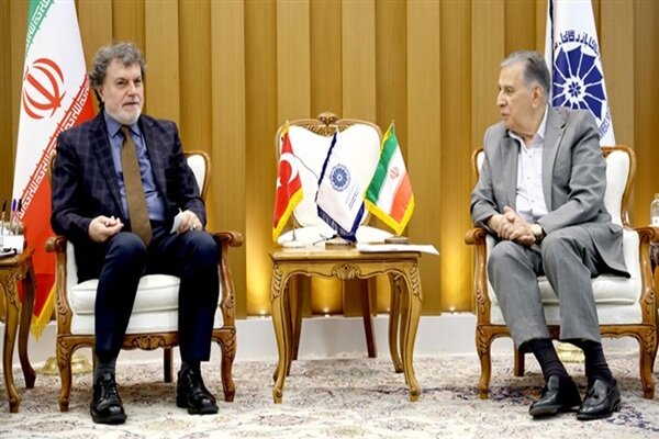 حجم مراودات تجاری ایران و ترکیه باید به ۳۰ میلیارد دلار برسد