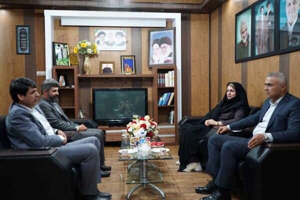 فرماندار گناوه: احداث بازارچه دایمی عرضه محصولات داخلی در اولویت است