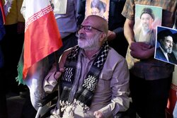 حماسه حضور مردم ملارد در سنگر خیابان؛ «برادر ضربه آخر را بزن»