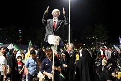 Birjand people rally in support of Iran