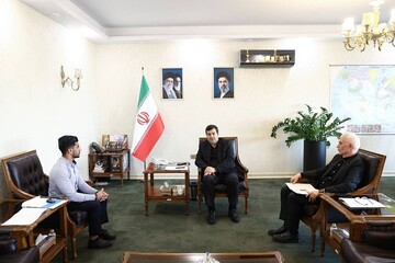 دیدار اولین المپین ژیمناستیک ایران با وزیر ورزش