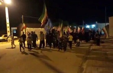 راهپیمایی شبانه مردم روستای سرمستان