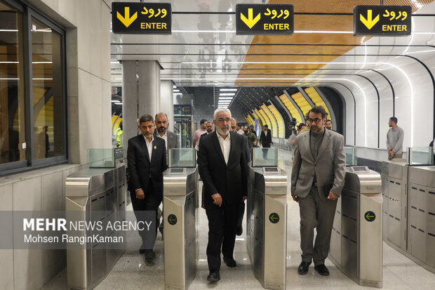 دیدار تولیت آستان علوی با شهردار تهران