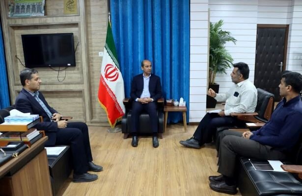 تأکید فرماندار دشتی بر ضرورت جلوگیری از انحراف و قاچاق سوخت تأکید فرماندار دشتی بر ضرورت جلوگیری از انحراف و قاچاق سوخت