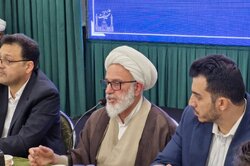 انتقاد امام جمعه لواسان از گران‌فروشی و احتکار در شرایط جنگ اقتصادی