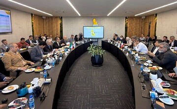 نشست کمیته مدیریت مشترک طرح توسعه میدان‌های نفتی سپهر و جفیر برگزار شد