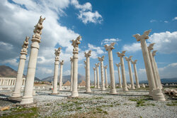 جهان کوچک در ملایر