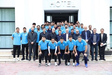 Pezeshkian visits national soccer team camp before World Cup