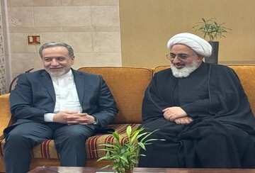 Dışişleri Bakanı Erakçi Hindistan'da