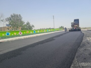 برومند: عملیات اجرایی آسفالت معابر در ۶۰ روستای استان بوشهر آغاز شد