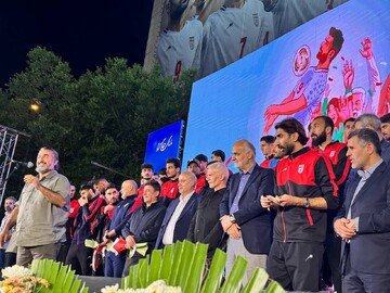 Tehraners wish success for national football team