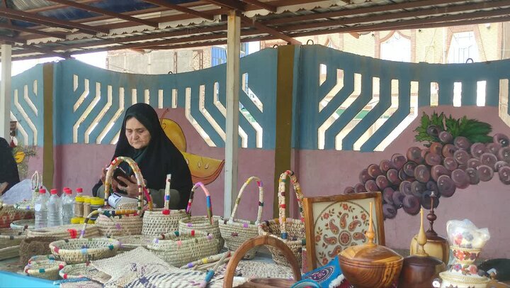 افتتاح بازارچه صنایع‌دستی بم برای حمایت از مشاغل خرد خانگی