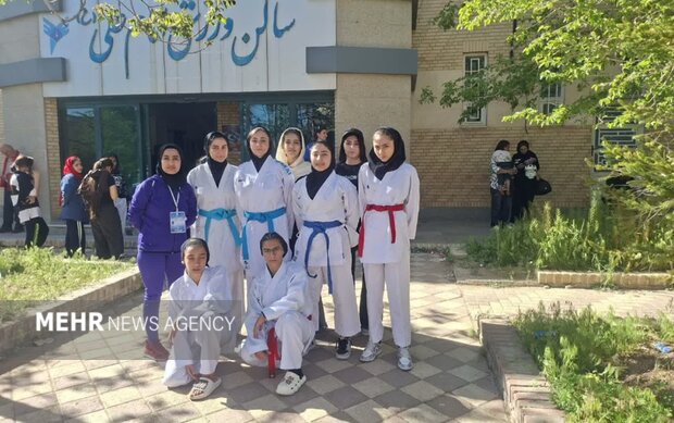 اعزام بانوان کاراته‌کای شاهرودی به لیگ کاراته وان کشور