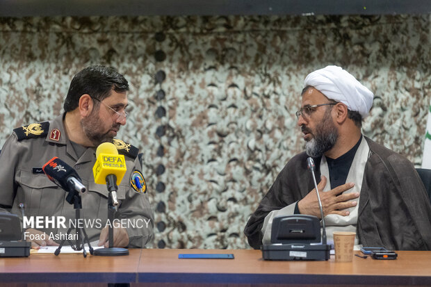نشست اعلام نتایج نهایی بیست و سومین دوره کتاب سال دفاع مقدس