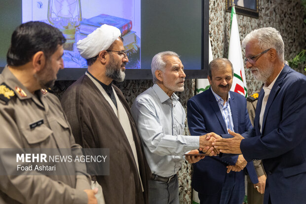 نشست اعلام نتایج نهایی بیست و سومین دوره کتاب سال دفاع مقدس