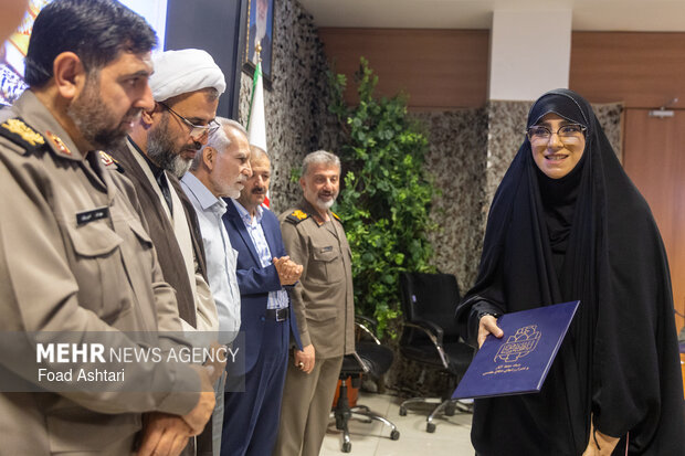 نشست اعلام نتایج نهایی بیست و سومین دوره کتاب سال دفاع مقدس
