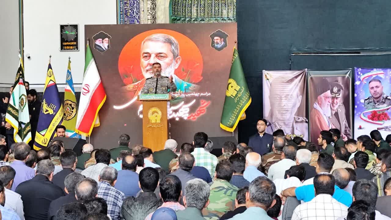 ادای احترام به شهید وطن«سپهبد سید عبدالرحیم موسوی»