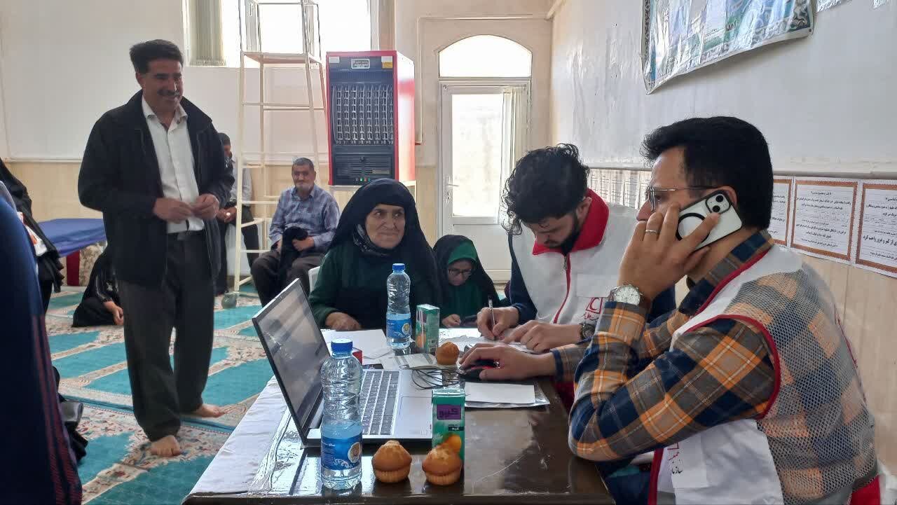 کاروان سلامت در فارسینج خدمات رایگان ارائه کرد