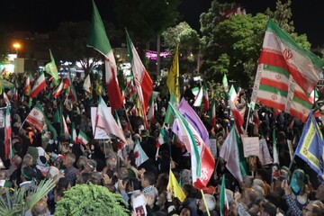 حضور حماسی مردم مهاجران در حمایت از رهبر معظم انقلاب