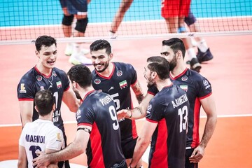 تیم والیبال فولاد سیرجان با برد شروع کرد