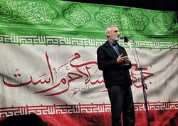 سردار اباذری: امروز ایران در چهار جنگ همزمان با دشمن مواجه است