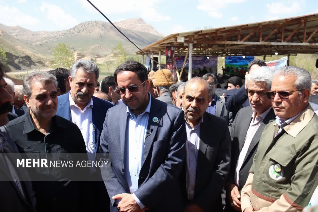۹.۷ میلیون هکتار مراتع استان سمنان تنها ۴۰ نفر محافظ دارد