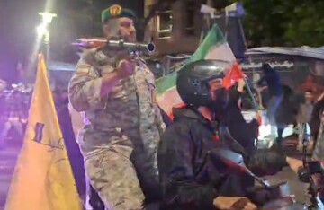 حضور یگان تکاوری لشکر ۳۱ عاشورا در اجتماع شبانه تبریزی‌ها