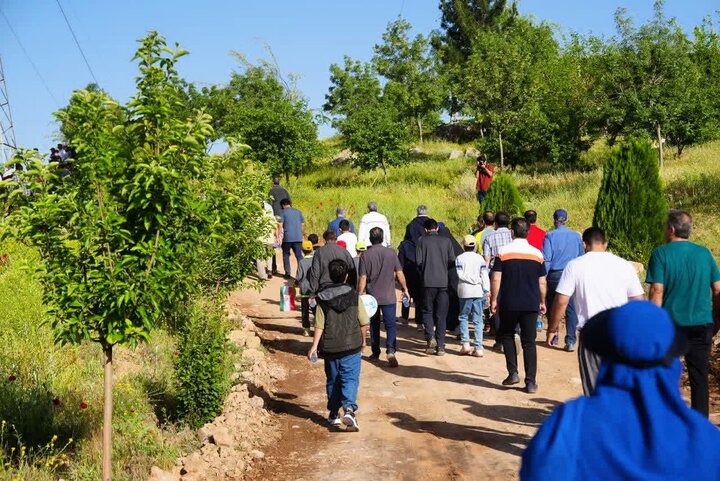 همایش پیاده‌روی کرمانشاه آغازگر برنامه‌های هفته سلامت شد