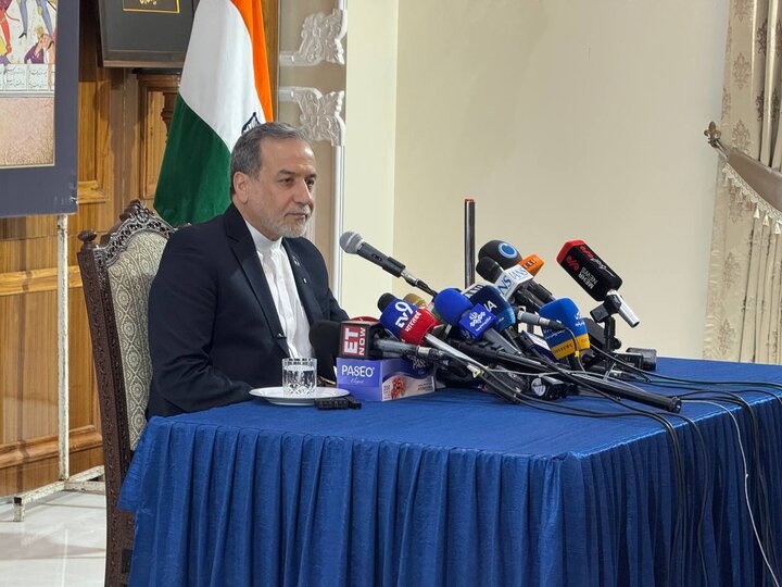 عراقجي: القيود في مضيق هرمز تُطبَّق فقط على الأعداء