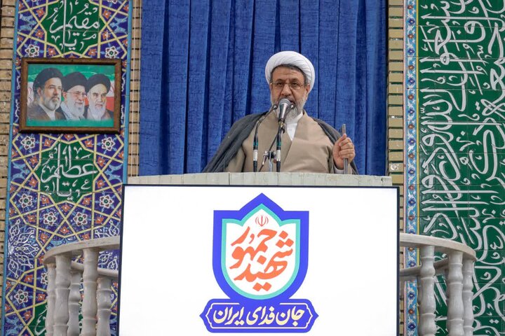 امام جمعه کرمان: کشور به جهاد مدیریت مصرف نیاز دارد