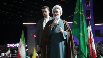 آیت الله فلاحتی: حضور با بصیرت مردم در میدان، موشکی برقلب دشمنان است