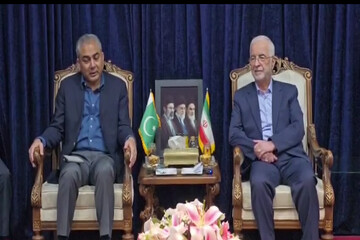 وزير الداخلية الإيراني يستقبل نظيره الباكستاني +فيديو