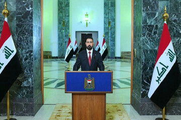 عراق میں نئی حکومت کا آغاز، علی الزیدی کا وزارت عظمی سنبھالتے ہی مرجعیت دینی کو خراج تحسین
