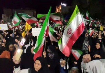 تجمع باشکوه مردم در بوشهر