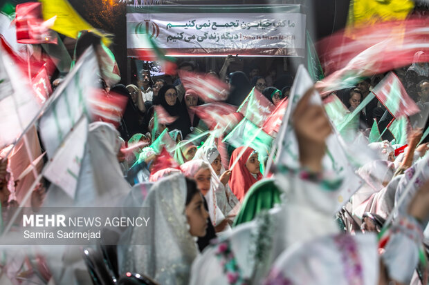 اولین جشن تکلیف کف خیابان